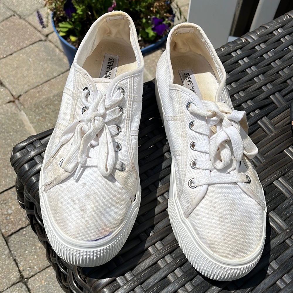 Steve Madden white platform sneakers lace up used worn Sz 9 unisex